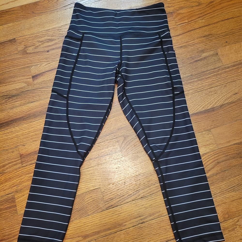 ZYIA Black and White Active Leggings Womens/Young Adult Sz 2